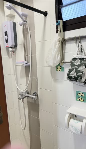 499B Tampines Avenue 9, 499B Tampines Avenue 9, 2 Bedrooms, 721 sqft, HDB Flat For Rent, by Amy Tay, 500085164 - Bathroom - PropertyGuru.com.sg