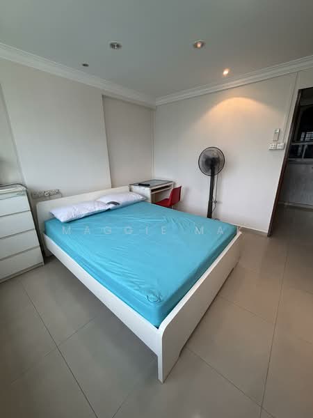 450 Hougang Avenue 10, 450 Hougang Avenue 10, Room Rental, 150 sqft, HDB Flat For Rent, by Maggie Mak, 500085166 - Bedroom - PropertyGuru.com.sg