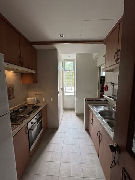 Sunrise Gardens Condominium For Sale at S$ 1,500,000 | PropertyGuru Singapore - Kitchen