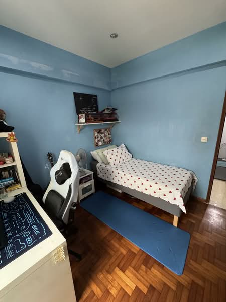 Sunrise Gardens Condominium For Sale at S$ 1,500,000 | PropertyGuru Singapore - Bedroom