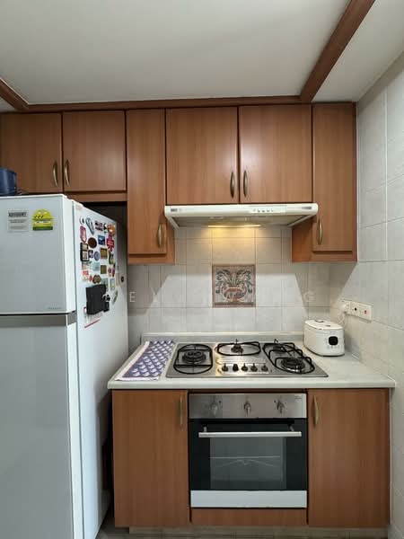 Sunrise Gardens Condominium For Sale at S$ 1,500,000 | PropertyGuru Singapore