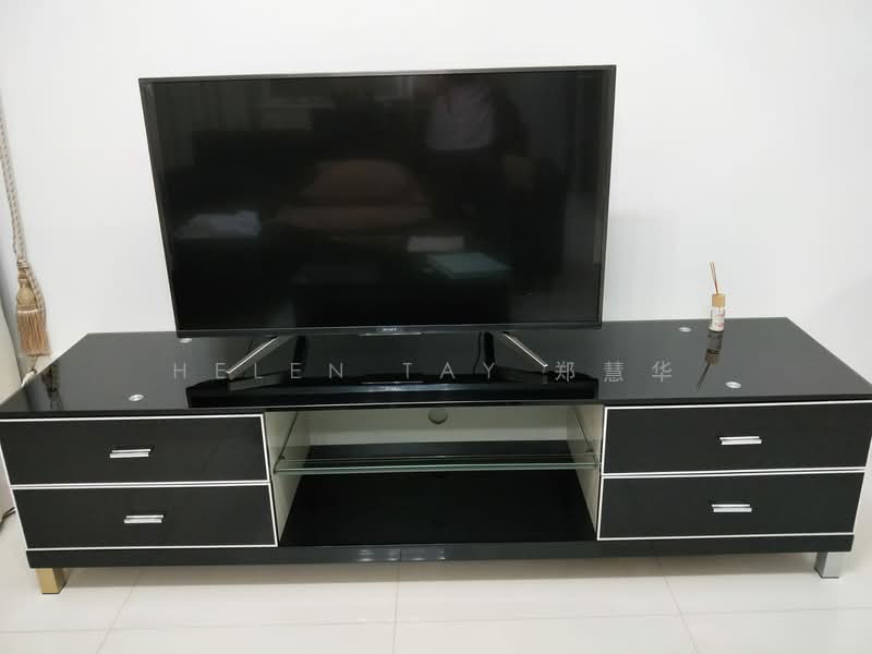 City Square Residences, 14 Kitchener Link, 1 Bedroom, 570 sqft, Condominium For Rent, by Helen Tay 郑慧华, 500085182 - Living Room - PropertyGuru.com.sg