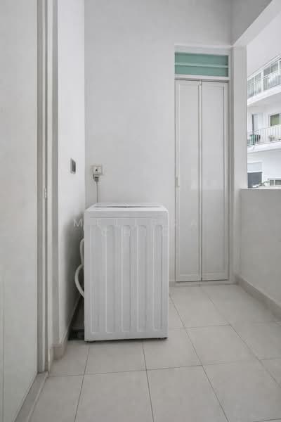 Tree House, 60 Chestnut Avenue, 3 Bedrooms, 1,227 sqft, Condominium For Sale, by Melissa Chio, 500085193 - Balcony - PropertyGuru.com.sg