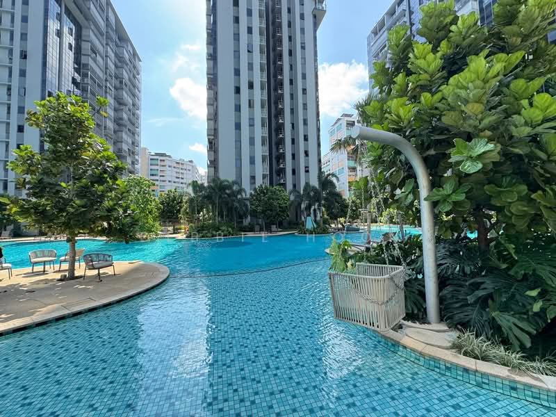 The Florence Residences, 97 Hougang Avenue 2, 3 Bedrooms, 936 sqft, Condominium For Rent, by Debbie Hoon, 500085197 - Exterior - PropertyGuru.com.sg