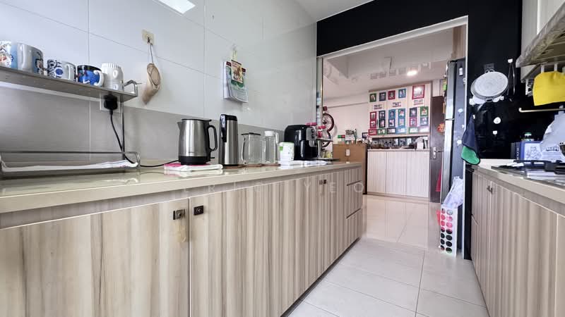 8C Upper Boon Keng Road HDB Flat For Sale at S$ 1,499,999 | PropertyGuru Singapore - Kitchen