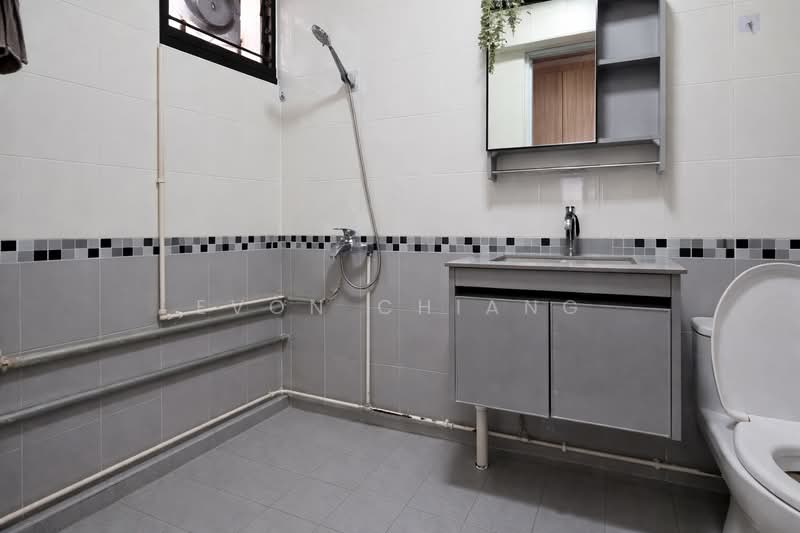 926 Tampines Street 91, 926 Tampines Street 91, 3 Bedrooms, 1,173 sqft, HDB Flat For Sale, by Evon Chiang, 500085205 - Bathroom - PropertyGuru.com.sg