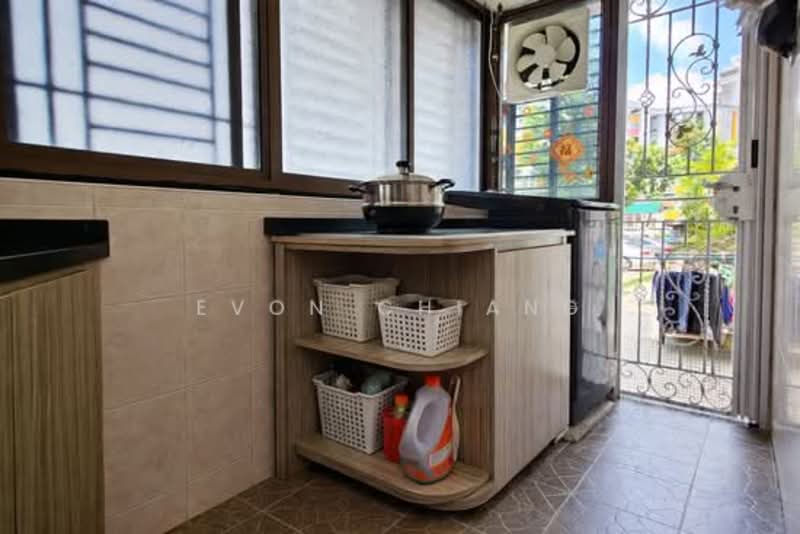 926 Tampines Street 91, 926 Tampines Street 91, 3 Bedrooms, 1,173 sqft, HDB Flat For Sale, by Evon Chiang, 500085205 - Balcony - PropertyGuru.com.sg