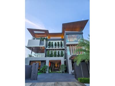 For Sale - ⭐ 1 MIL UNDER VALUATION! FREEHOLD DESIGNER BUNGALOW