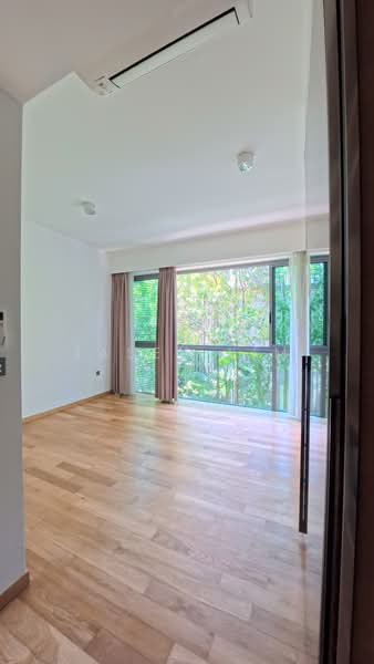 Verdure @ Holland Park Cluster House For Sale at S$ 4,800,000 | PropertyGuru Singapore - Master Bedroom