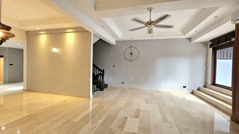 🌟Reno 3 Sty+B, 999yrs Inter-Terr 5BR+5B Greenery View, walk to Korean/ Holland/ Swiss Int'l Schs! Terraced House For Sale at S$ 5,600,000 | PropertyGuru Singapore - Living Room