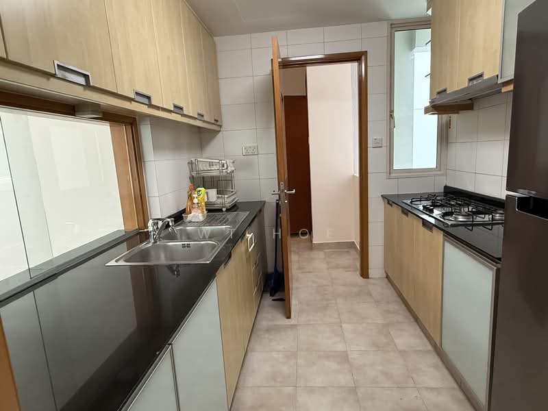 Sunglade, 1 Serangoon Avenue 2, 2 Bedrooms, 1,030 sqft, Condominium For Rent, by WT Hoe, 500085223 - Kitchen - PropertyGuru.com.sg