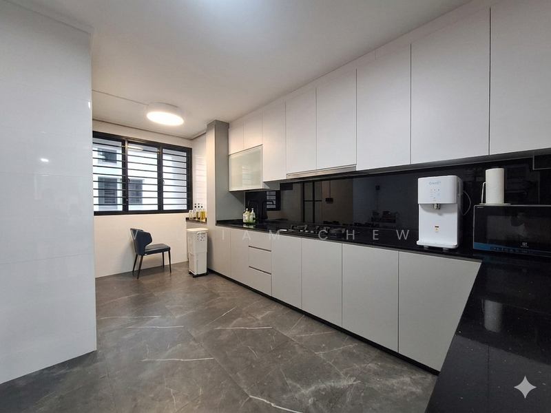 488A Tampines Avenue 9 HDB Flat For Sale at S$ 750,000 | PropertyGuru Singapore - Kitchen