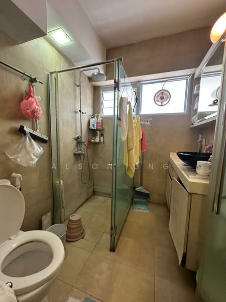 535 Serangoon North Avenue 4, 535 Serangoon North Avenue 4, 4 Bedrooms, 1,603 sqft, HDB Flat For Rent, by Alson Ong, 500085262 - Bathroom - PropertyGuru.com.sg