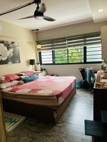 279 Tampines Street 22 HDB Flat For Sale at S$ 750,000 | PropertyGuru Singapore - Bedroom