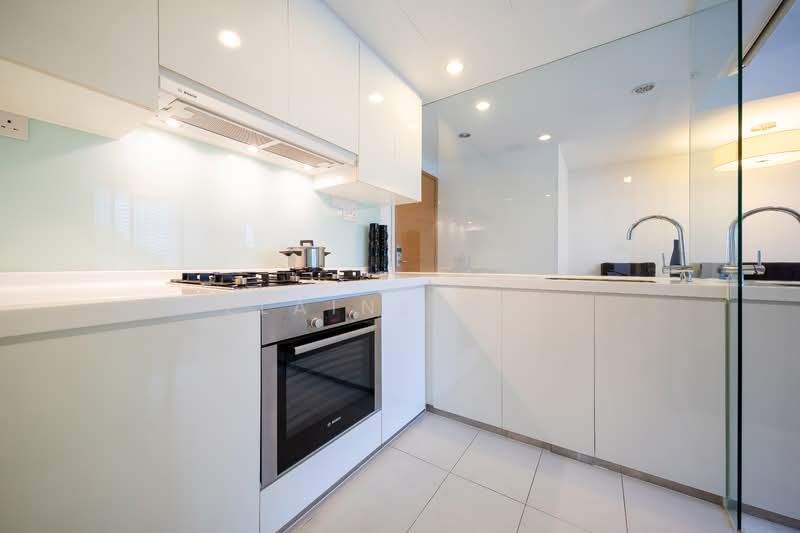 Centro Residences Condominium For Sale at S$ 2,247,360 | PropertyGuru Singapore - Kitchen