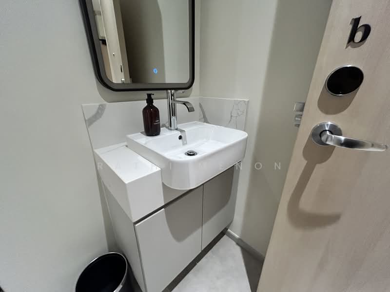 Newly Renovated Studio @ Dhoby Ghaut, , 1 Bedroom, 250 sqft, Condominium For Rent, by Rathi Menon, 500085280 - PropertyGuru.com.sg