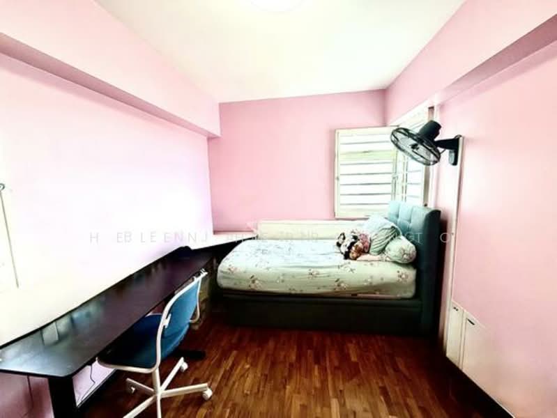 264B Compassvale Bow HDB Flat For Sale at S$ 780,000 | PropertyGuru Singapore - Bedroom 2