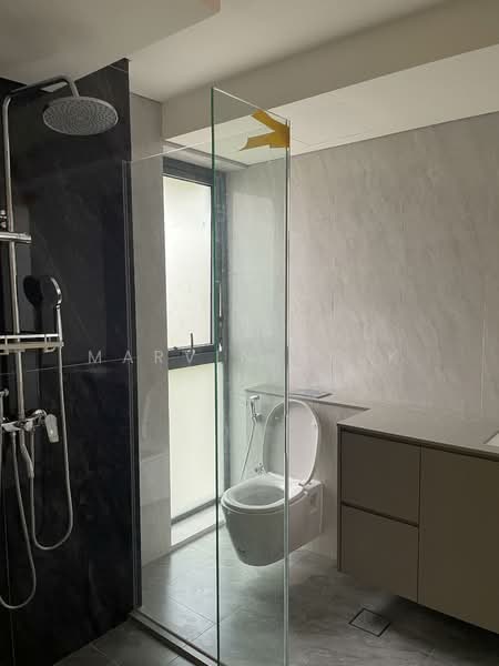 Portchester Avenue Semi-Detached House For Sale at S$ 6,999,998 | PropertyGuru Singapore - Bathroom