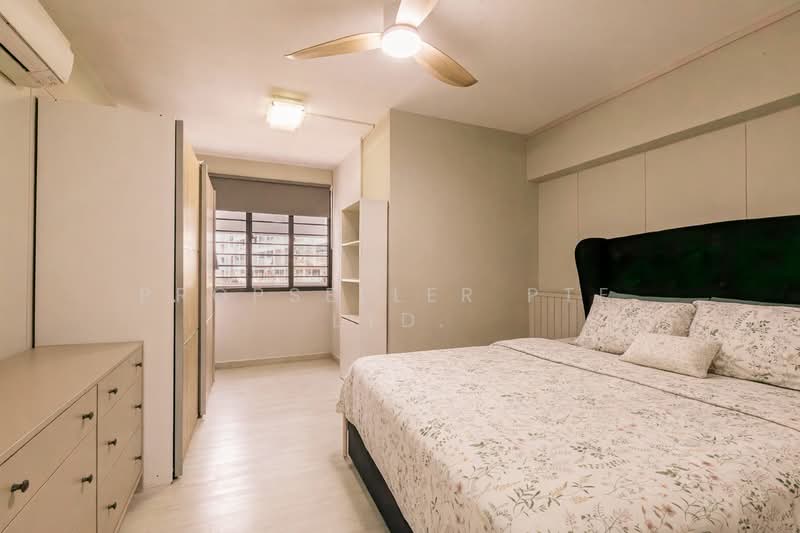 224 Simei Street 4 HDB Flat For Sale at S$ 660,000 | PropertyGuru Singapore - Bedroom
