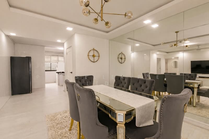 224 Simei Street 4 HDB Flat For Sale at S$ 660,000 | PropertyGuru Singapore - Dining Room