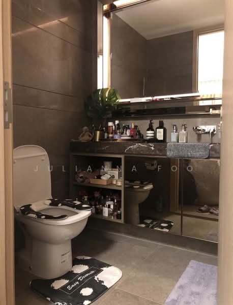 Stars of Kovan Condominium For Sale at S$ 999,999 | PropertyGuru Singapore - Bathroom