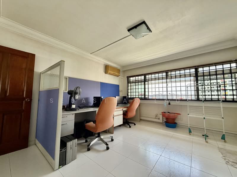 709 Jurong West Street 71, 709 Jurong West Street 71, 3 Bedrooms, 1,539 sqft, HDB Flat For Rent, by Sebastian Lau, 500085324 - Study - PropertyGuru.com.sg