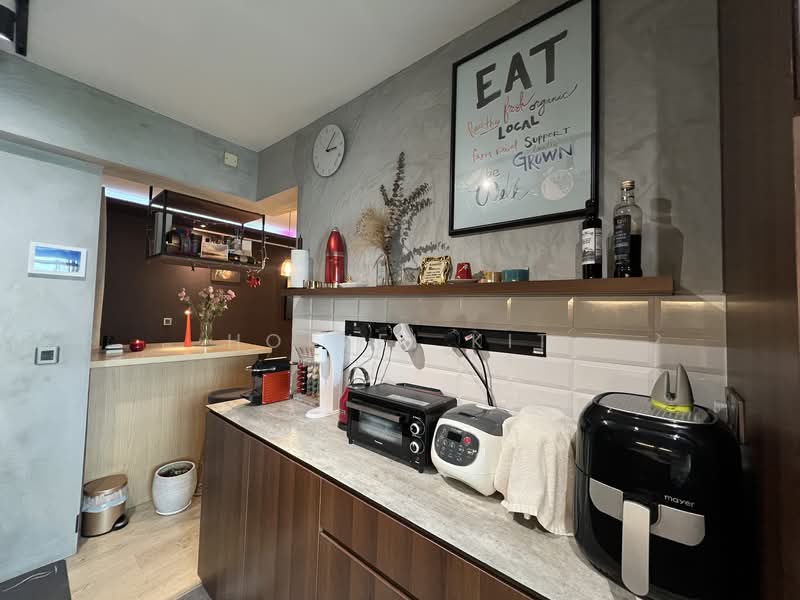 676D Punggol Drive HDB Flat For Sale at S$ 777,000 | PropertyGuru Singapore - Kitchen
