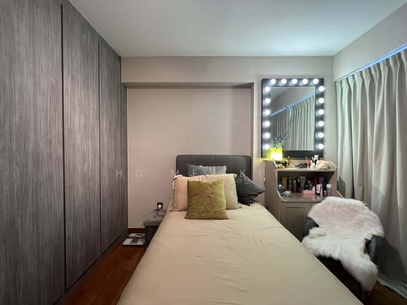 676D Punggol Drive HDB Flat For Sale at S$ 777,000 | PropertyGuru Singapore - Common Bedroom