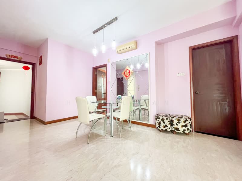 Euphony Gardens Condominium For Sale at S$ 1,000,000 | PropertyGuru Singapore - Dining Room