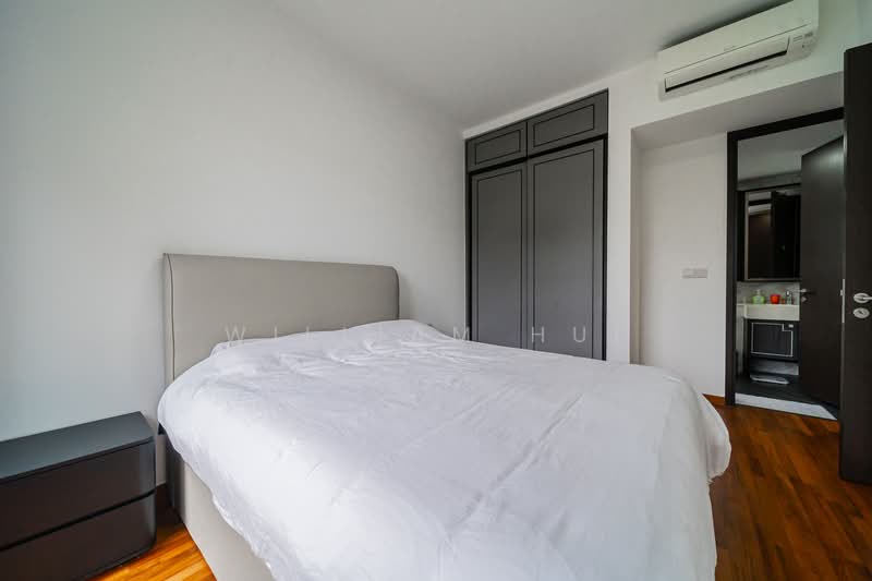 Mayfair Gardens Condominium For Sale at S$ 1,700,000 | PropertyGuru Singapore - Bedroom