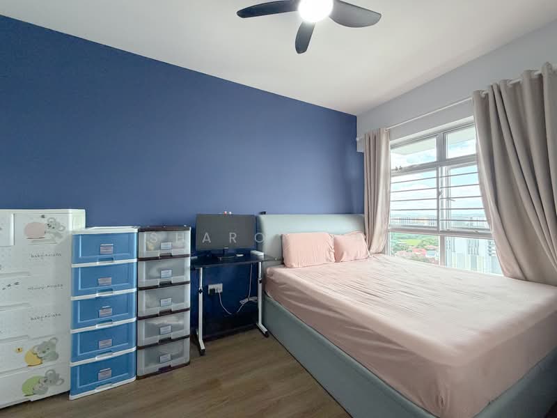 406B Northshore Drive HDB Flat For Sale at S$ 750,000 | PropertyGuru Singapore - Master Bedroom