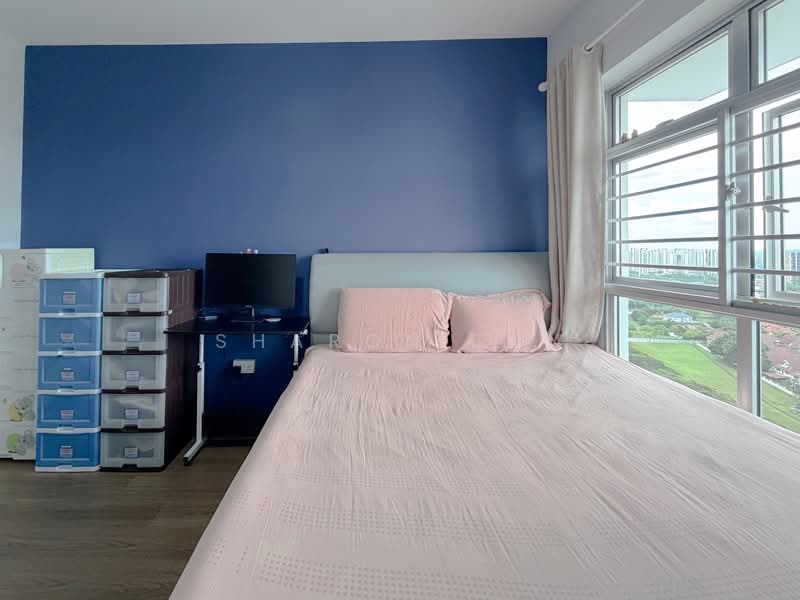 406B Northshore Drive HDB Flat For Sale at S$ 750,000 | PropertyGuru Singapore - Master Bedroom