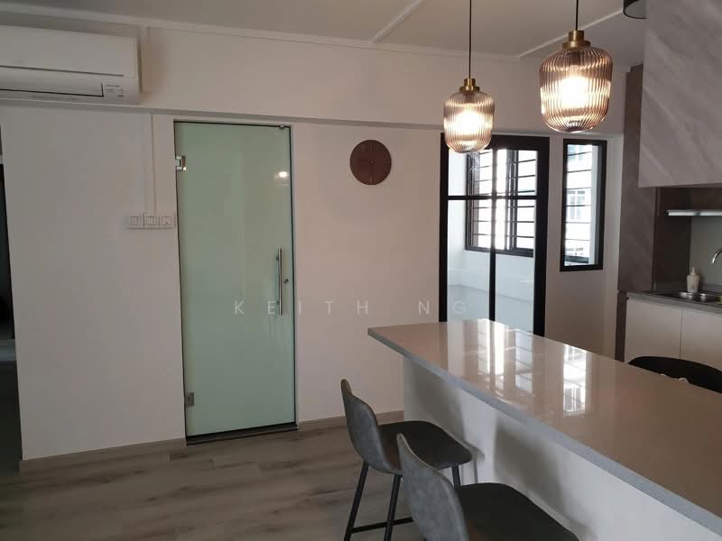 82A Lorong 4 Toa Payoh HDB Flat For Sale at S$ 1,308,000 | PropertyGuru Singapore - Interior