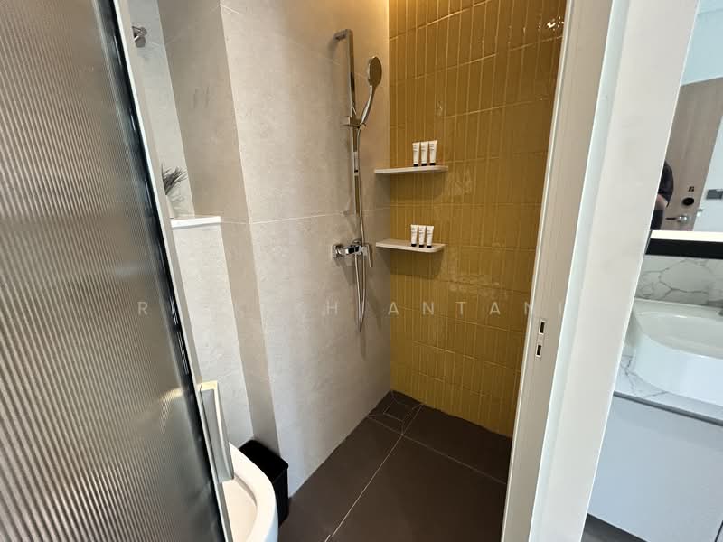 Coliwoo Midtown Studio, , 1 Bedroom, 200 sqft, Condominium For Rent, by Rick Khiantani, 500085376 - PropertyGuru.com.sg