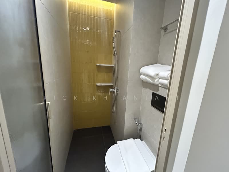 Coliwoo Midtown Studio, , 1 Bedroom, 200 sqft, Condominium For Rent, by Rick Khiantani, 500085376 - PropertyGuru.com.sg