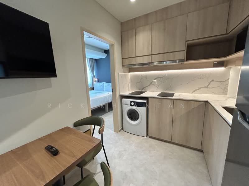 Midtown Centre @ Studio, , 1 Bedroom, 360 sqft, Condominium For Rent, by Rick Khiantani, 500085382 - PropertyGuru.com.sg