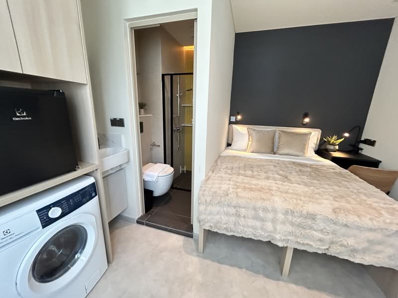 Midtown Centre @ Studio, , 1 Bedroom, 360 sqft, Condominium For Rent, by Rick Khiantani, 500085382 - PropertyGuru.com.sg