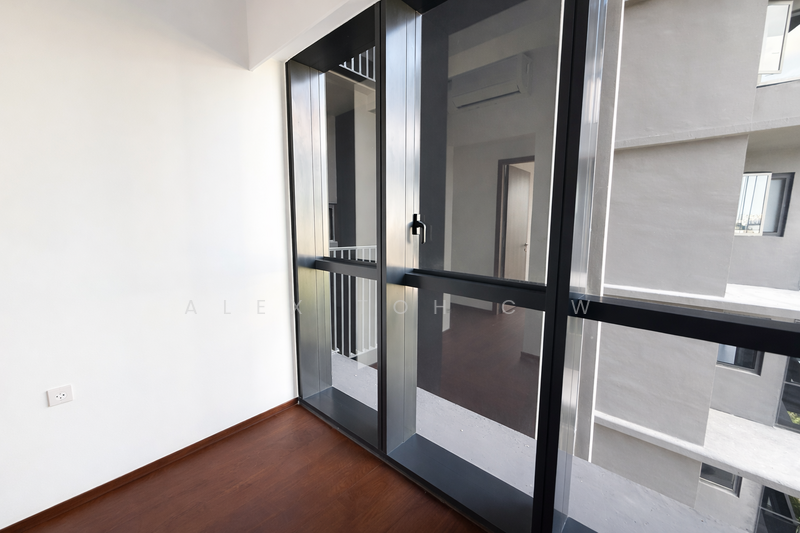 Lentor Modern, 7 Lentor Central, 3 Bedrooms, 980 sqft, Condominium For Sale, by Alex Toh C W, 500085383 - Balcony - PropertyGuru.com.sg