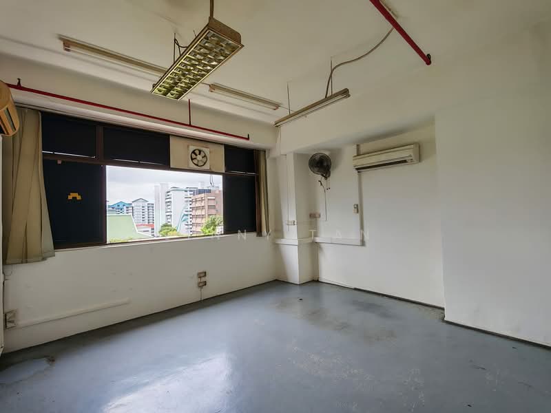 Yi Xiu Factory Building, 65 Sims Avenue, 1,150 sqft, Light Industrial (B1) For Rent, by Lenny Tan, 500085393 - Interior - CommercialGuru.com.sg