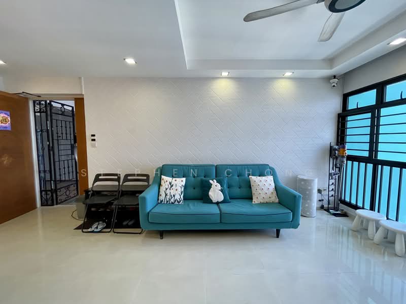 79B Toa Payoh Central HDB Flat For Sale at S$ 1,160,000 | PropertyGuru Singapore - Living Room