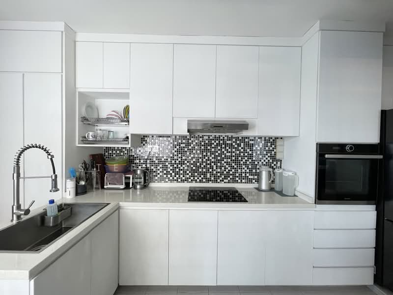 79B Toa Payoh Central HDB Flat For Sale at S$ 1,160,000 | PropertyGuru Singapore - Kitchen