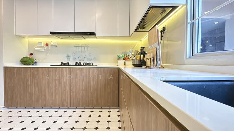 Avila Gardens Condominium For Sale at S$ 2,280,000 | PropertyGuru Singapore - Kitchen