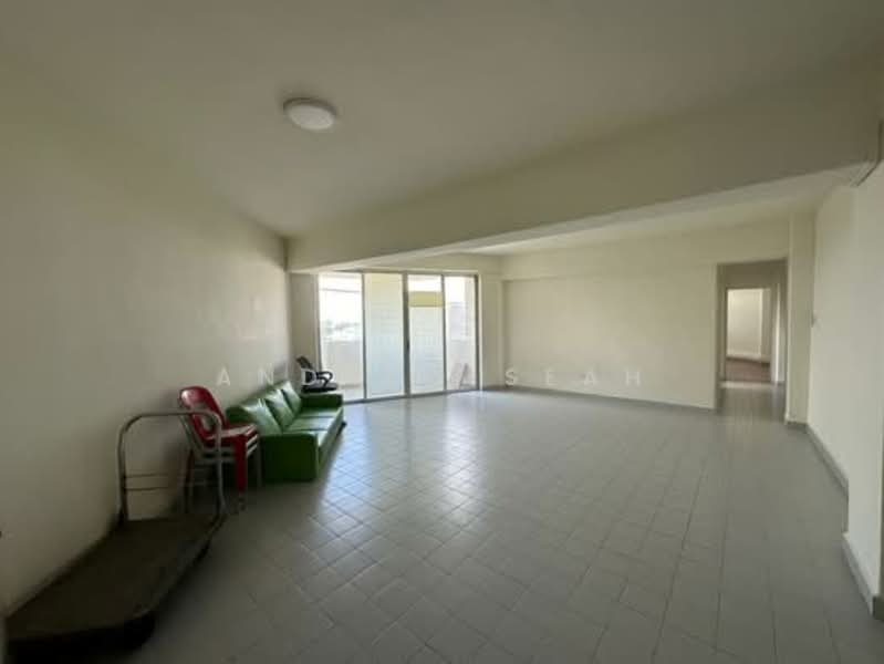 Lakeside Tower, 9G Yuan Ching Road, 3 Bedrooms, 1,970 sqft, Apartment For Rent, by Andrew Seah, 500085420 - Living Room - PropertyGuru.com.sg