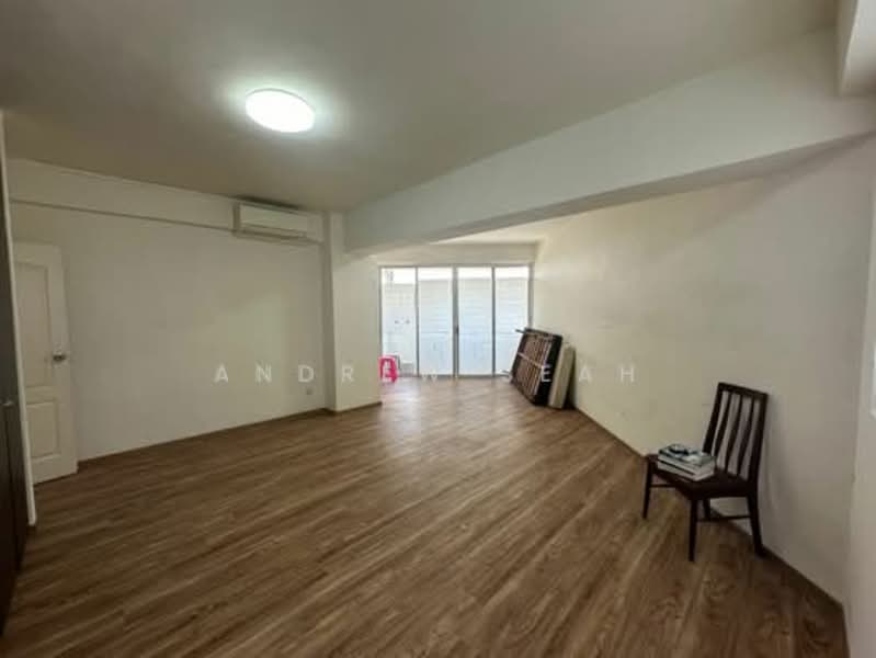 Lakeside Tower, 9G Yuan Ching Road, 3 Bedrooms, 1,970 sqft, Apartment For Rent, by Andrew Seah, 500085420 - Bedroom - PropertyGuru.com.sg