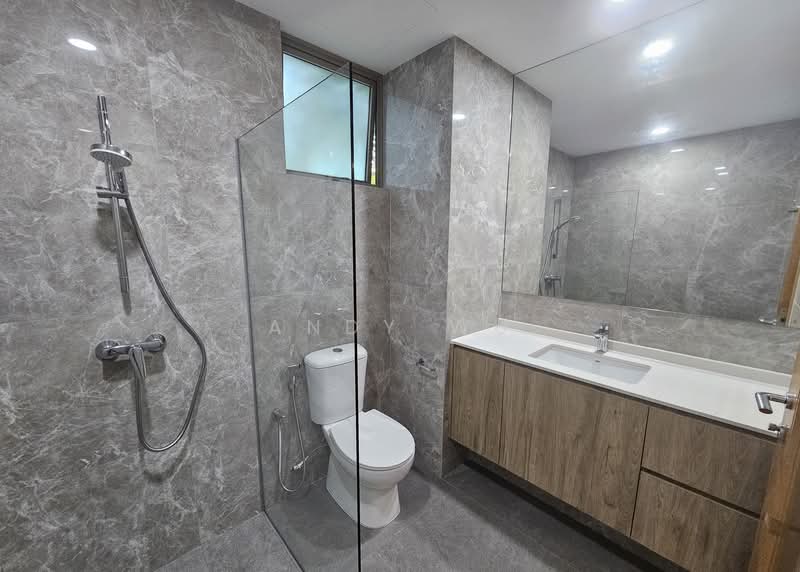 Amaryllis Ville, 20 Newton Road, 2 Bedrooms, 980 sqft, Condominium For Rent, by Andy Wu, 500085435 - Bathroom - PropertyGuru.com.sg