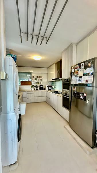140 Lorong Ah Soo HDB Flat For Sale at S$ 818,000 | PropertyGuru Singapore - Kitchen