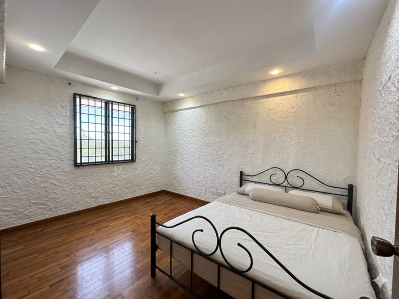 121 Yishun Street 11 HDB Flat For Sale at S$ 400,000 | PropertyGuru Singapore - Common Bedroom