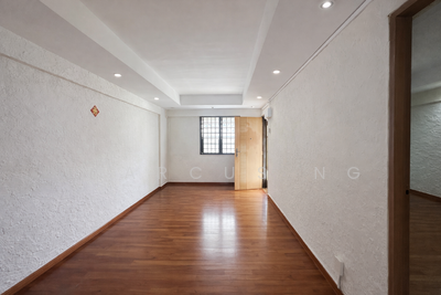 For Sale - 121 Yishun Street 11