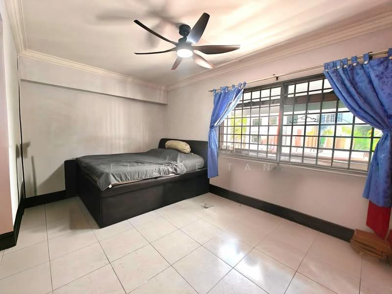 758 Woodlands Avenue 6. Near Admiralty MRT. HDB 5 room Corner Unit, , 3 Bedrooms, 1,303 sqft, HDB Flat For Sale, by Elaine Tan, 500085469 - Bedroom - PropertyGuru.com.sg