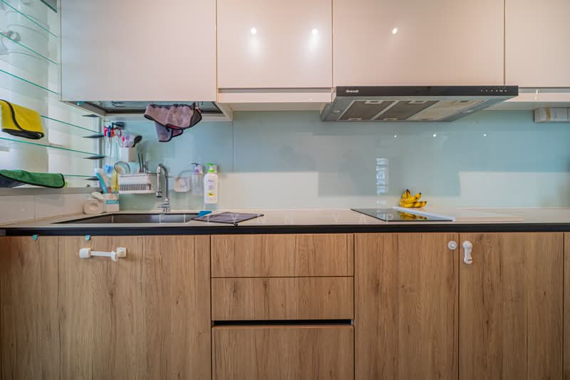 666B Punggol Drive HDB Flat For Sale at S$ 728,888 | PropertyGuru Singapore - Kitchen
